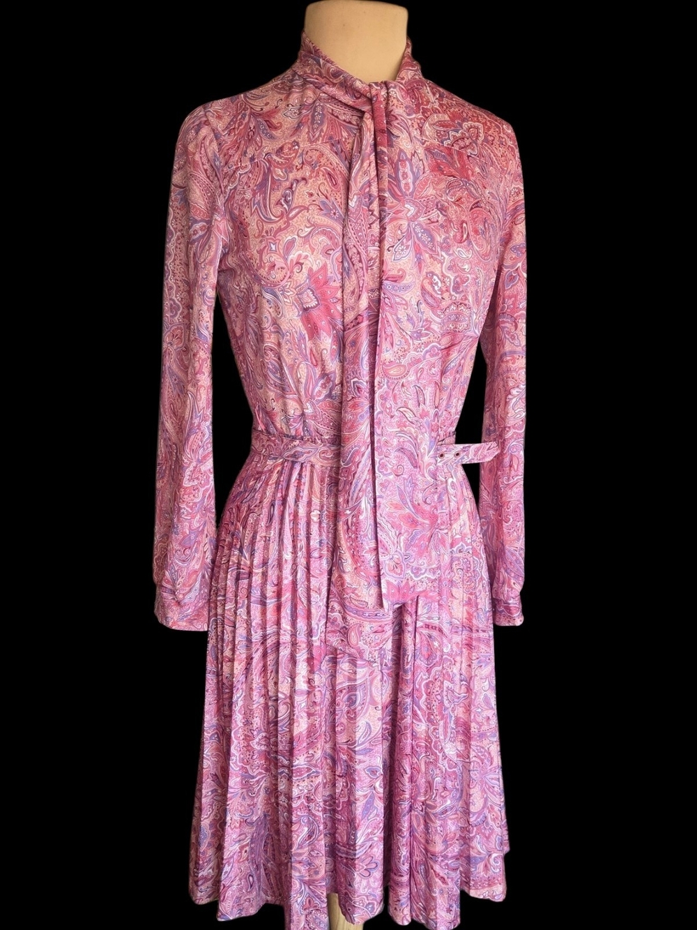 Vintage 70s Pink Paisley Secretary Long-Sleeve Tie-Neck Midi Dress Sz 12